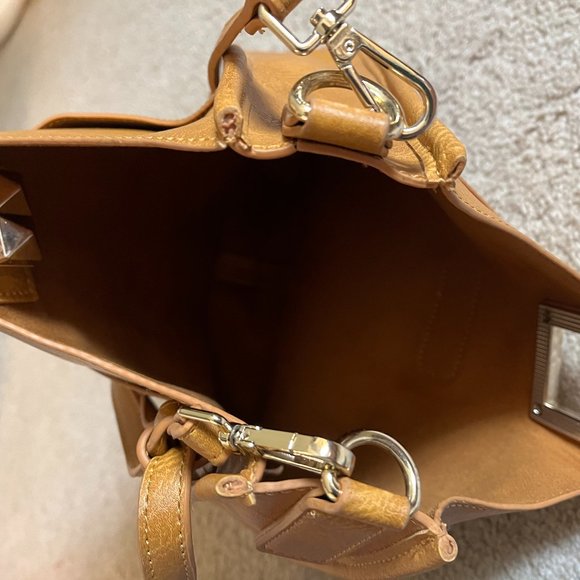 Steve Madden, Leather Crossbody EUC, Gold Spike Accents, Adjustable Strap - Picture 5 of 16